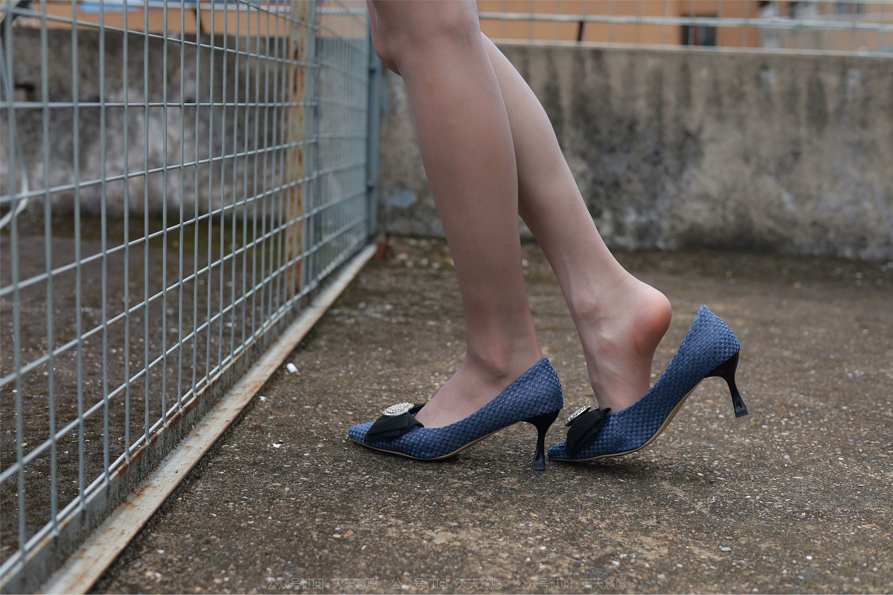 IESS异思趣向 2022.06.09 丝享家 1112：小六《蓝鞋灰丝》